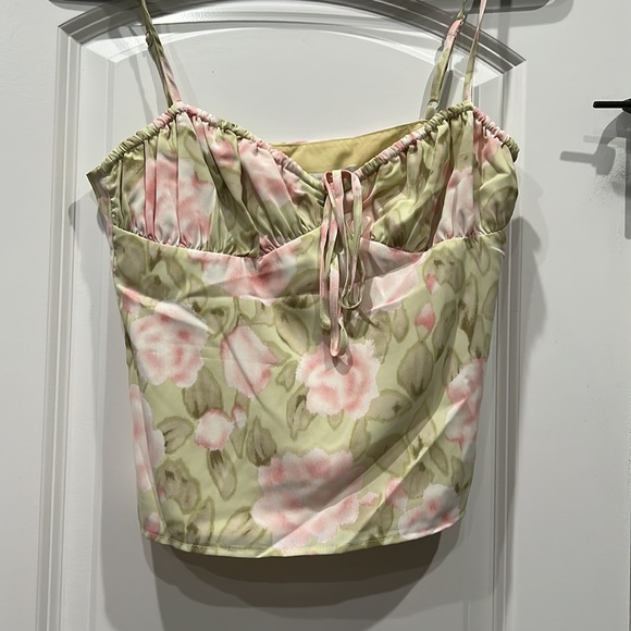 Revolve floral tank top NWT - Picture 3 of 4